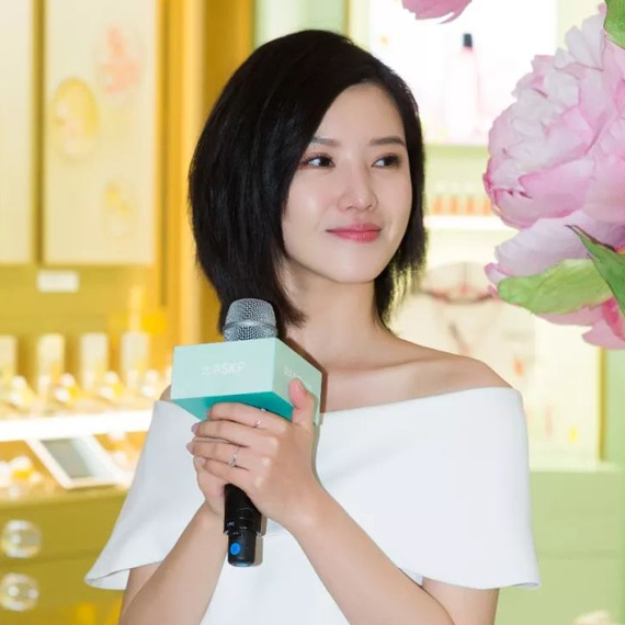 演技触动心弦、婚后美出新高度，这波颜值真香！ 