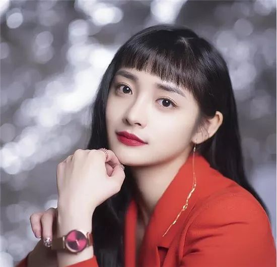 不信请看章子怡和娜扎的新刘海!