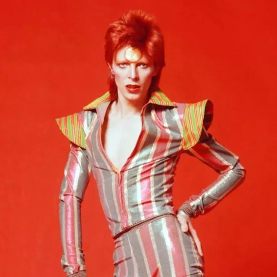 穿VANS的明星太多了,联名款从Bowie到漫威哪双不让人飘？ 