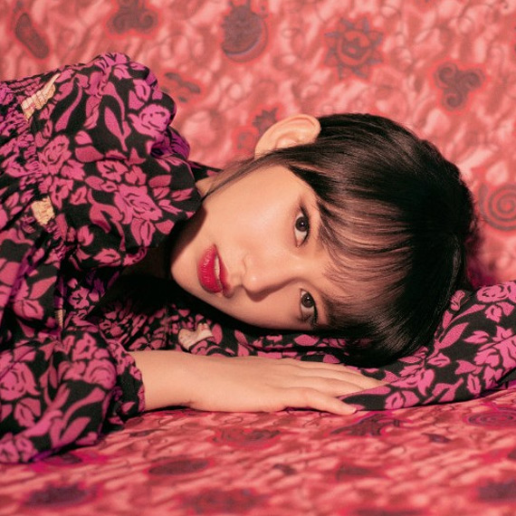 程潇闪现宇宙少女营业，但显然孟美岐、吴宣仪的命更好！ 