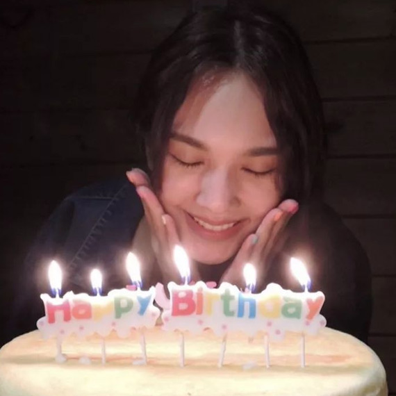 李荣浩给杨丞琳发了四次生日祝福=给我吃了四个柠檬。