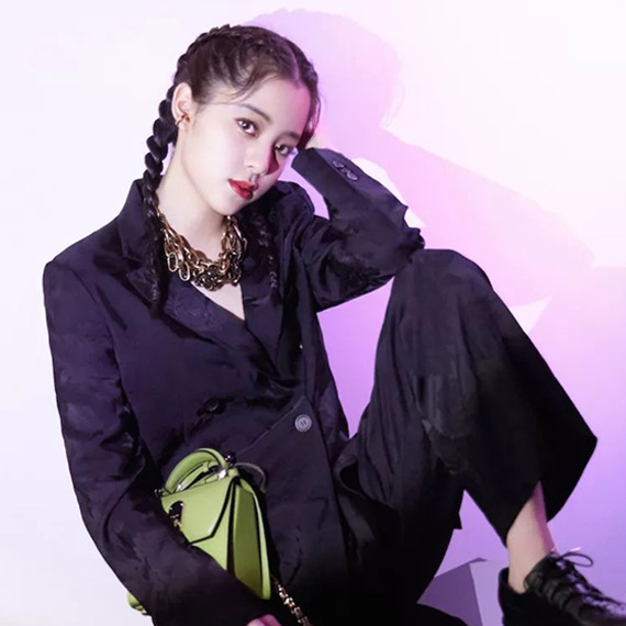 花艺师&女粉头后，欧阳娜娜接下来会去哪里打工？ 