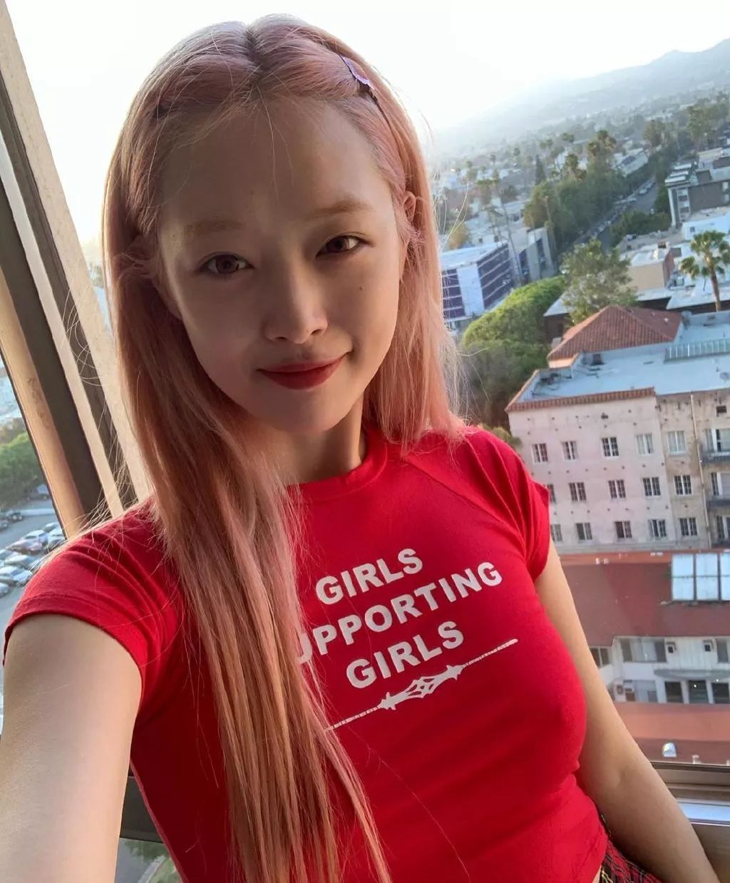 崔雪莉支持你下辈子继续放飞自我