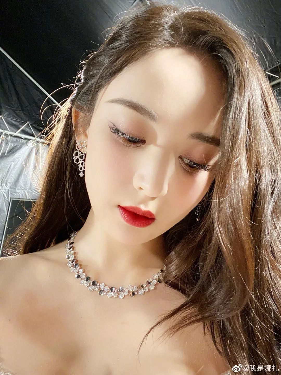 引争议?最佳女团TWICE的女团腿更吸睛