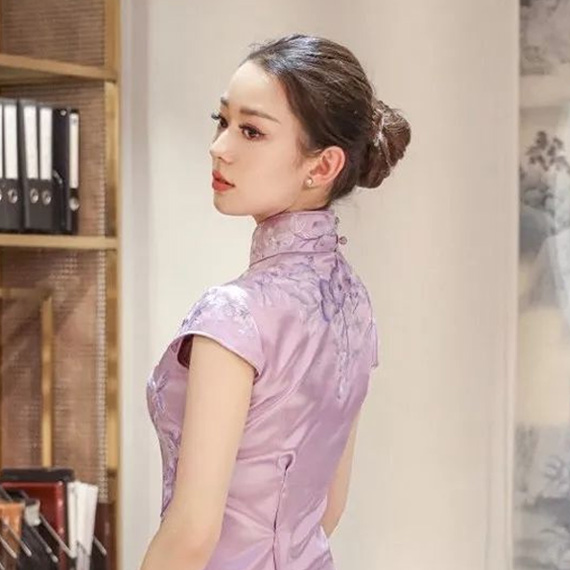 吉娜旗袍婀娜美艳 国风服饰风赶快get√ 