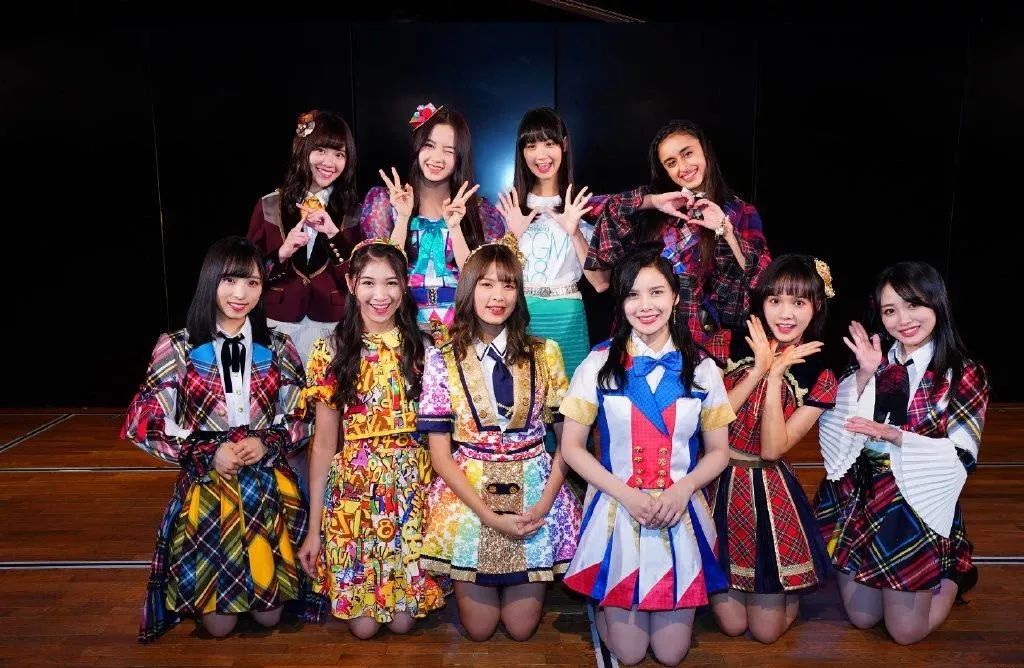 地,东京的爱豆养成文化可谓是金字塔顶端,这次邀来akb48 china女团,为