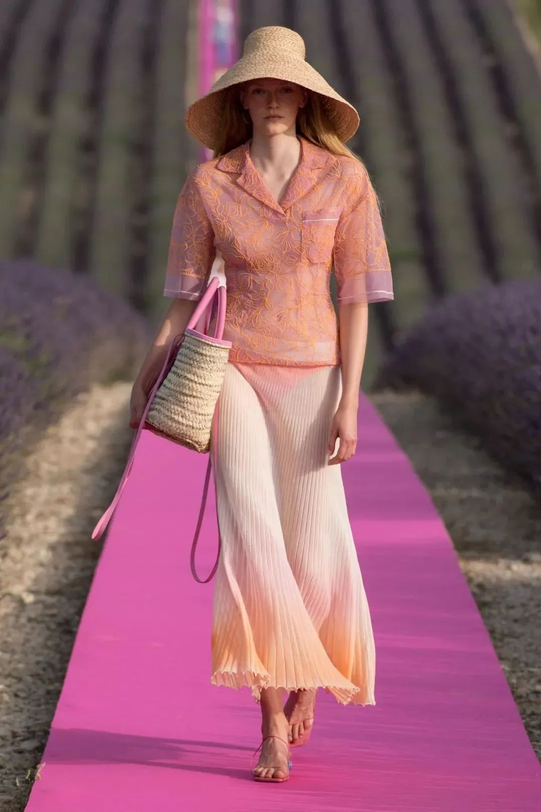 冰淇淋与少年好看又好穿