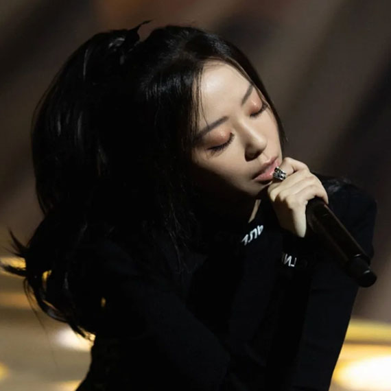 张靓颖为首的女rapper如何在《新说唱》里“乘风破浪”？ 